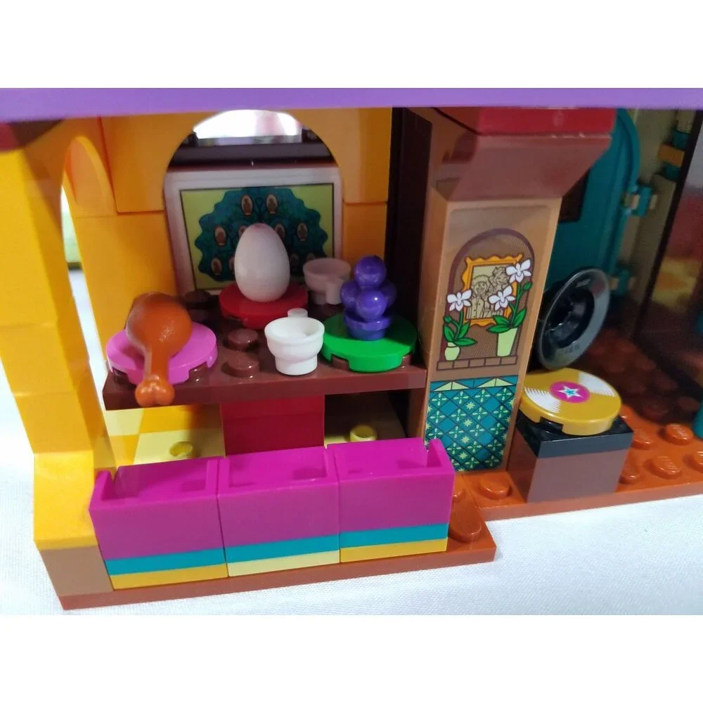 Lego The Madrigal House 43202 Disney Encanto With Instructions